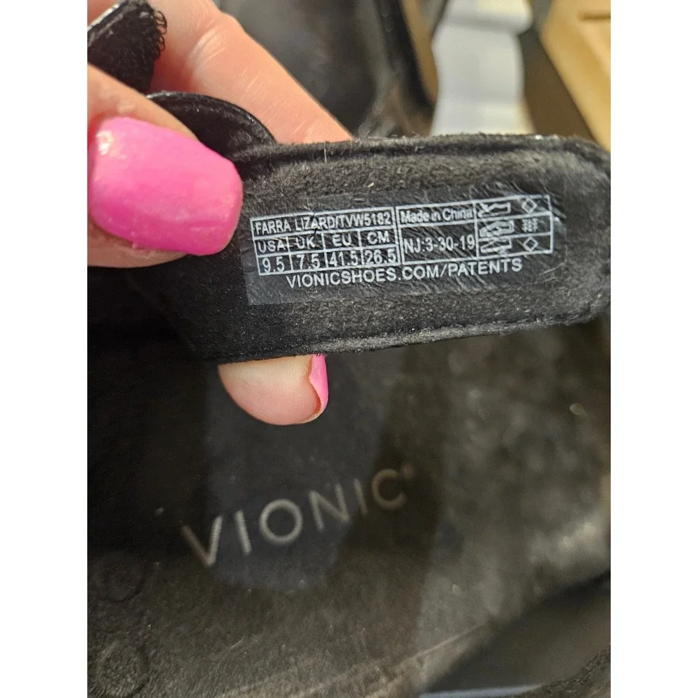 Vionic Slingback Sandals Womens 9.5 Black Farra Metallic Medallion #624